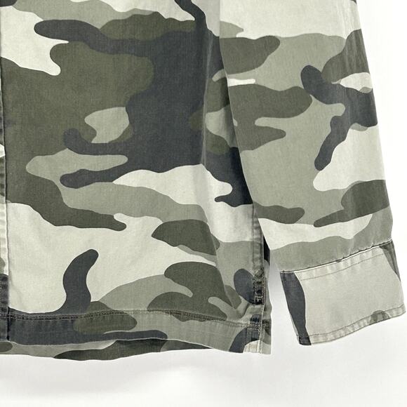 Gap Classic Fit Camo Long Sleeve Button Up Shirt Mens Medium Military Army Green - Picture 5 of 9